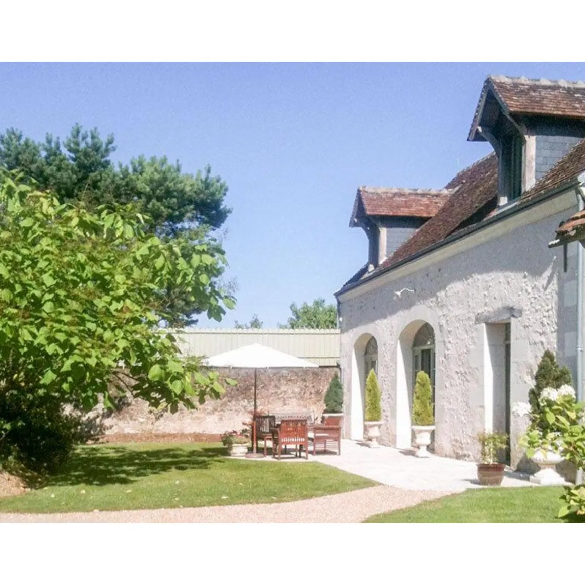 2 jours près de Tours avec modelage, visite de cave et dégustation de vins - Coffret Cadeau Séjour