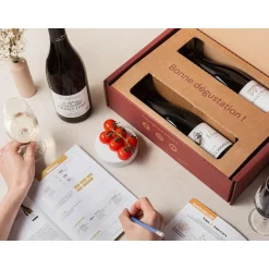 Abonnement de 6 mois : 3 grands vins par mois et livret de dégustation - Coffret Cadeau Gastronomie