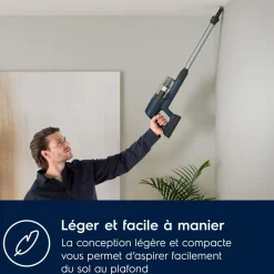 Aspirateur balai ELX 700 EP71UB14DB