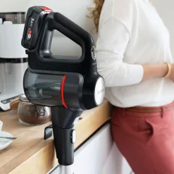 Aspirateur balai Unlimited noir BCS712XXL