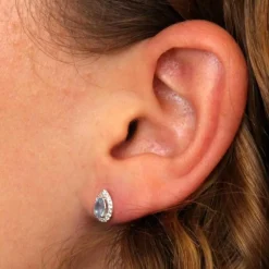 Boucles d'Oreilles Or Blanc Topaze Goutte et Zirconiums