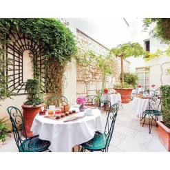 Échappée romantique : 2 jours en hôtel en plein cœur de Paris - Coffret Cadeau Séjour