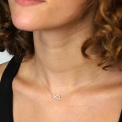 Collier Femme Or Jaune - Motif Infini - Pavé de Zirconiums