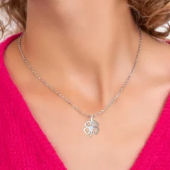 Collier trèfle en acier inoxydable par SC Crystal orné d'un véritable diamant blanc