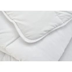 Couette Chaude Anti-acariens