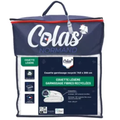 Couette légère en polyester anti acariens pour des nuits saines et sereines 200g/m²