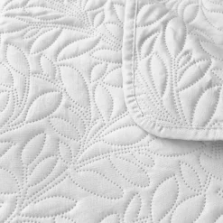 Couvre-lit à dessin floral