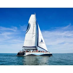 Croisière d'1h30 en catamaran pour 2 adultes et 2 enfants au fort Boyard - Coffret Cadeau Sport & Aventure