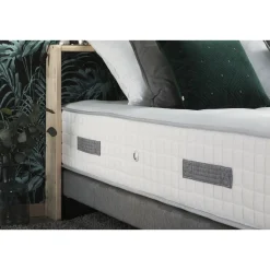 Ensemble Literie matelas 672 ressorts ensachés 30cm et sommier 140x190 cm KING PALACE