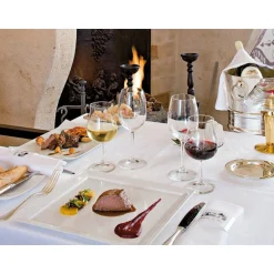 Escapade en suite au Château de Pizay 4* avec un délicieux dîner 3 plats près de Mâcon - Coffret Cadeau Séjour