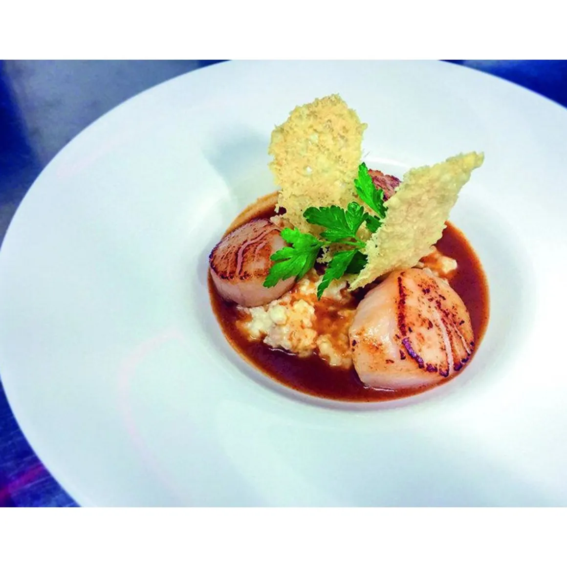 Expérience gastronomique à domicile avec menu pour 2 cuisiné et servi à table par un chef - Coffret Cadeau Gastronomie