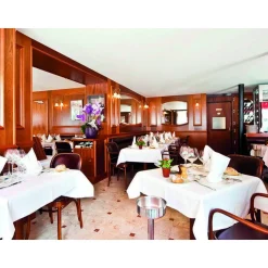 Fête des Mères et Fête des Pères : un dîner et une parenthèse détente pour 2 personnes - Coffret Cadeau Multi-thèmes