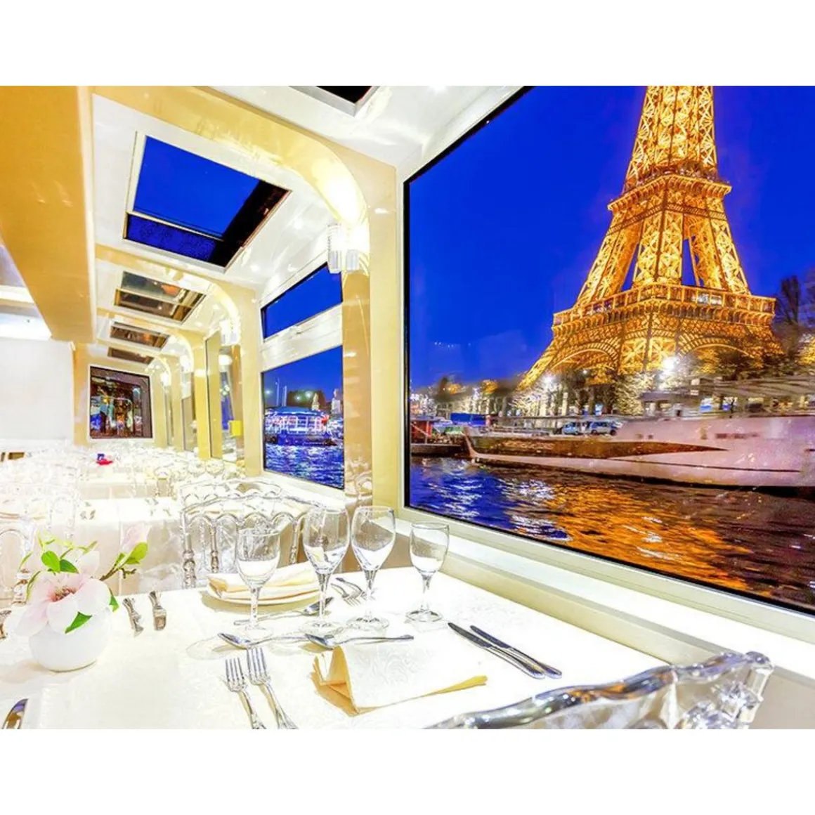 2h d'excursion sur la Seine avec dîner, pour 2 personnes - Coffret Cadeau Sport & Aventure