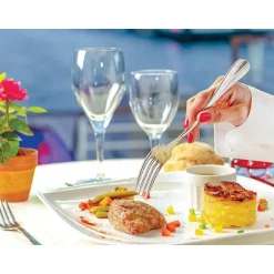 2h d'excursion sur la Seine avec dîner, pour 2 personnes - Coffret Cadeau Sport & Aventure