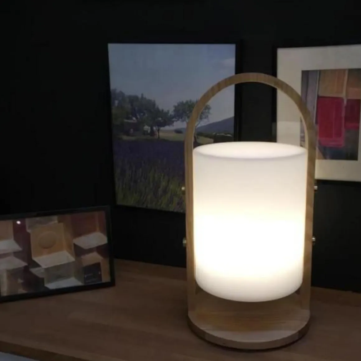 Lanterne LED Woody - LUMISKY - Blanc - Design scandinave - Poignée en bois naturel - Autonomie 10h