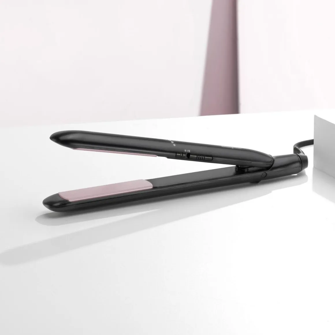 Lisseur ST241E - Noir