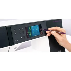 Machine à coudre PFAFF Quilt Expression 720