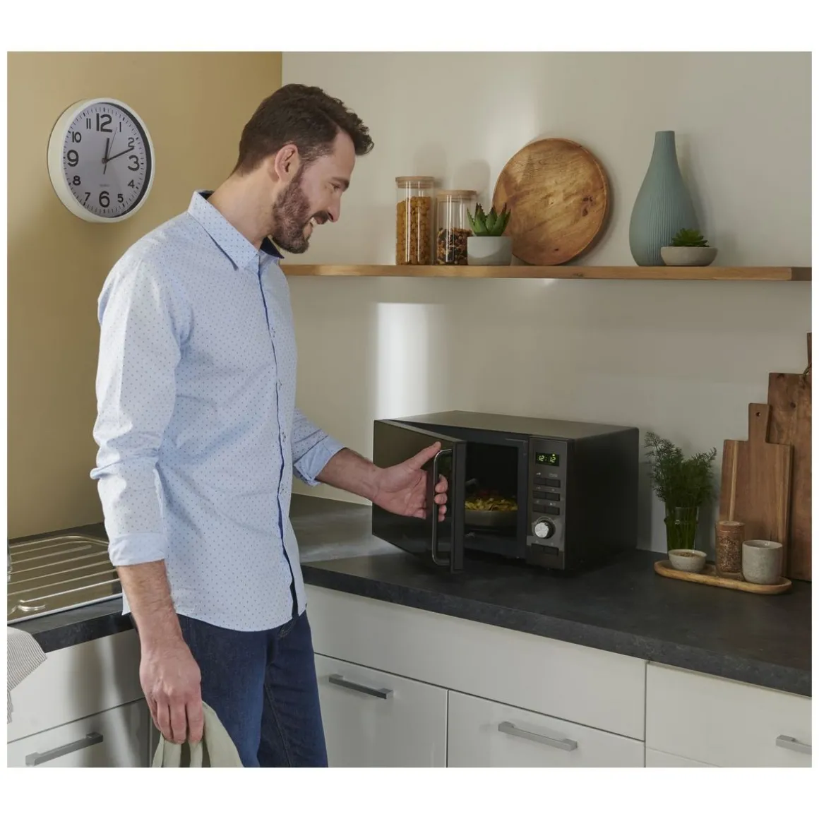 Micro-ondes Grill Q.6989 - 900 W - Capacité 23 L - Noir