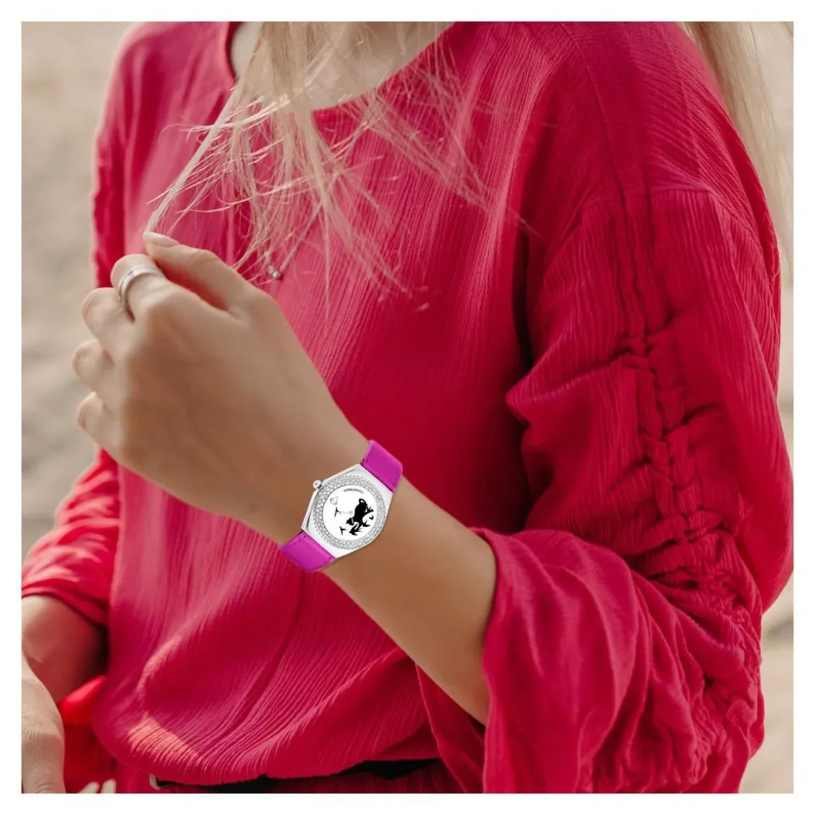 Montre Alysson chat à mouvement tournant SC Crystal ornée de Cristaux scintillants