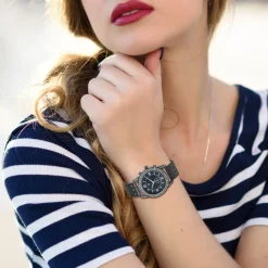 Montre Elyssa élégante ornée de Cristaux scintillants par SC Crystal