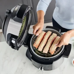 Multicuiseur SmartLid 12-en-1 Foodi MAX OL650EU- Noir