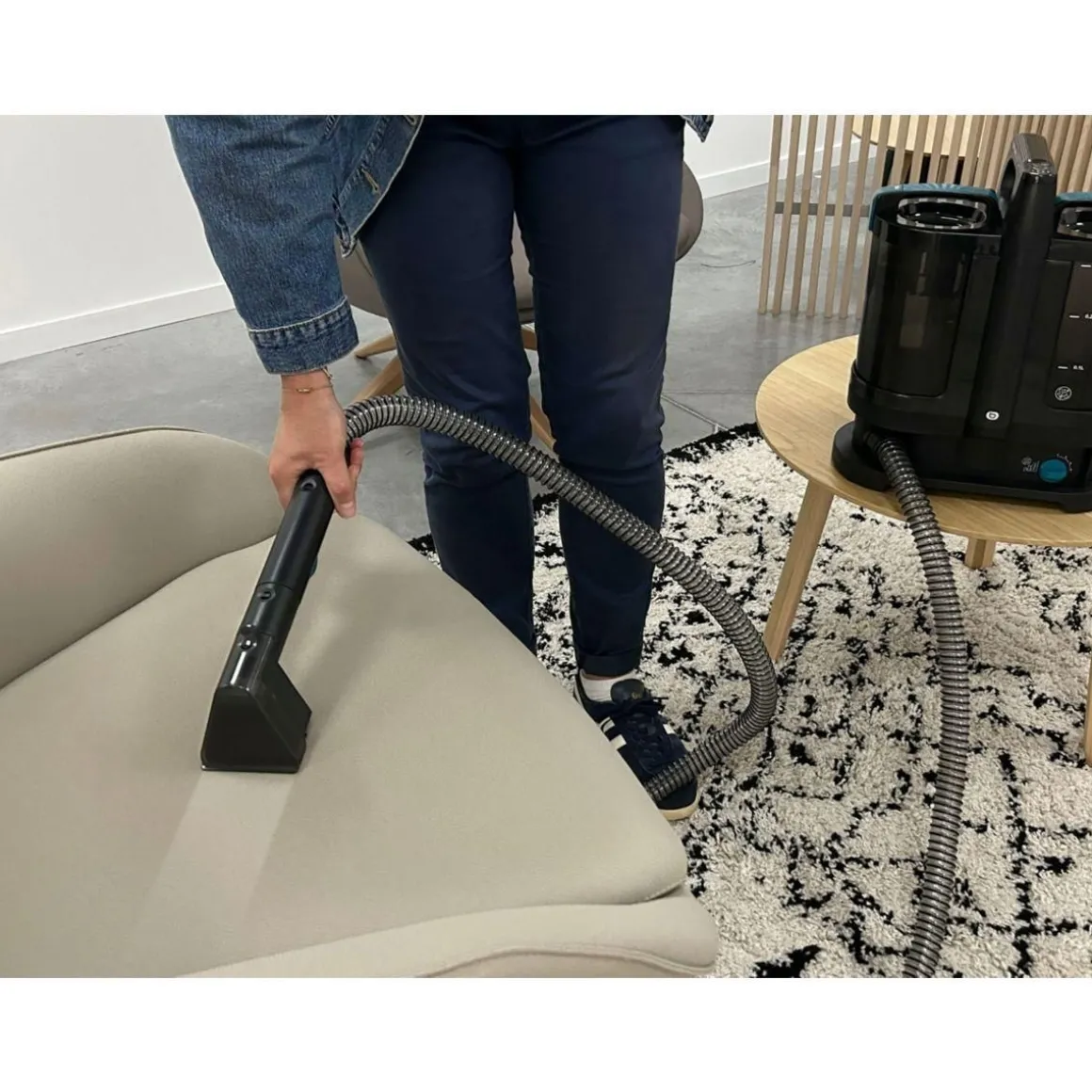 Nettoyeur détacheur EAD1