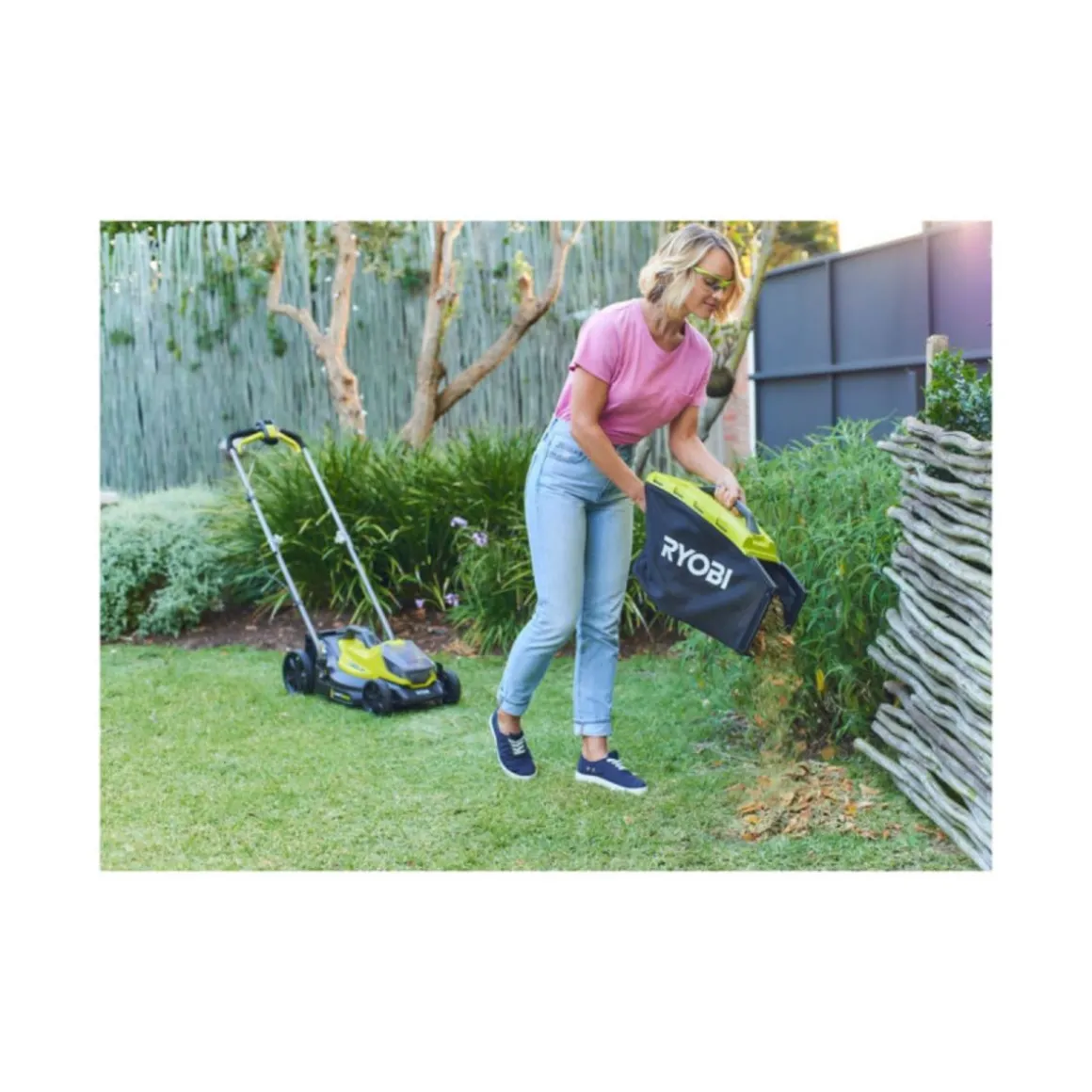 Pack RYOBI Tondeuse poussée 18V One+ OLM1833B - 1 Batterie 2.5Ah - 1 Chargeur rapide RC18120-125