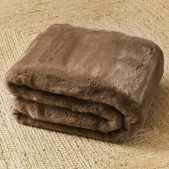 Plaid fausse fourrure 150x200 cm