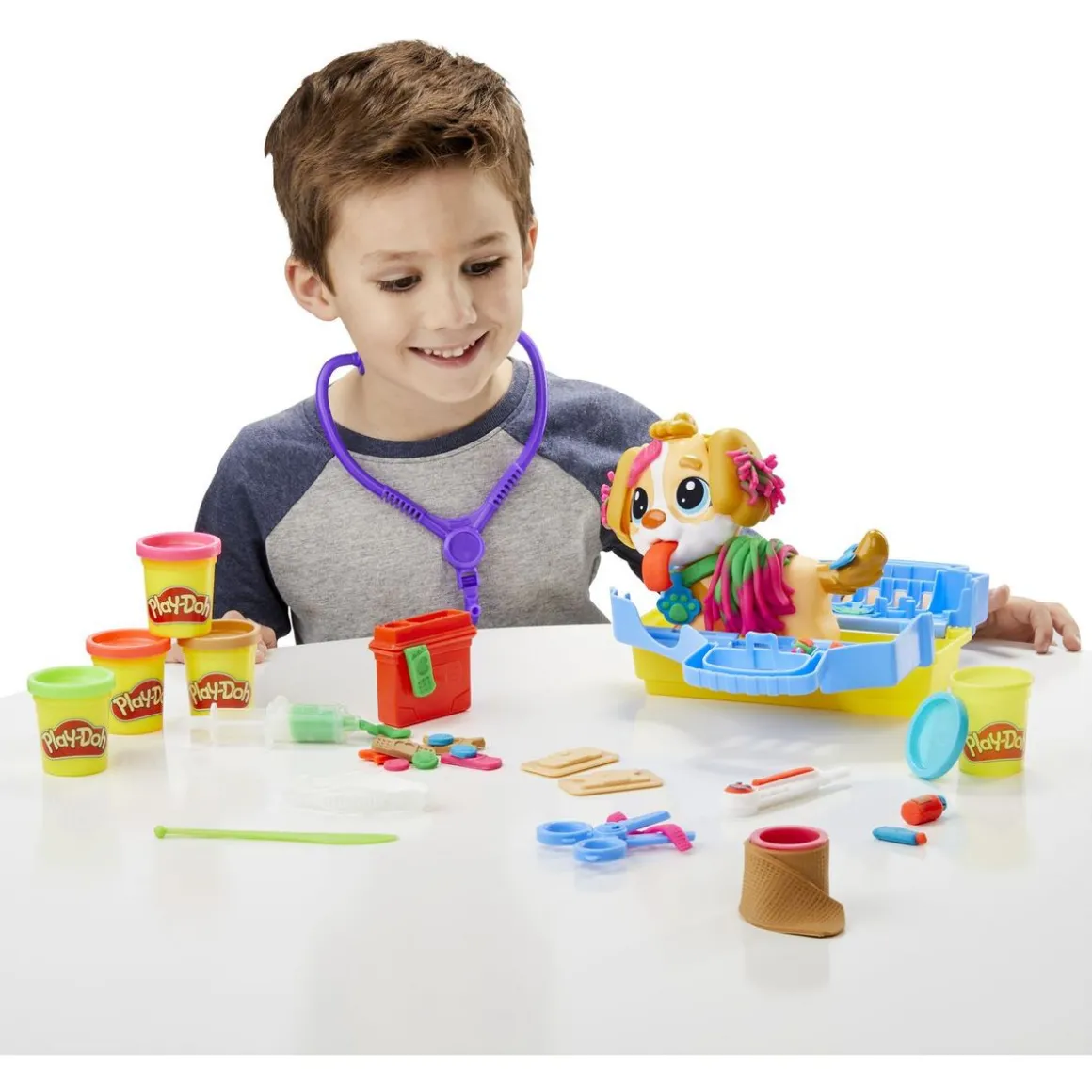 Play-Doh Coffret, Le cabinet vétérinaire avec chien, mallette, avec 5 pots de pate à modeler