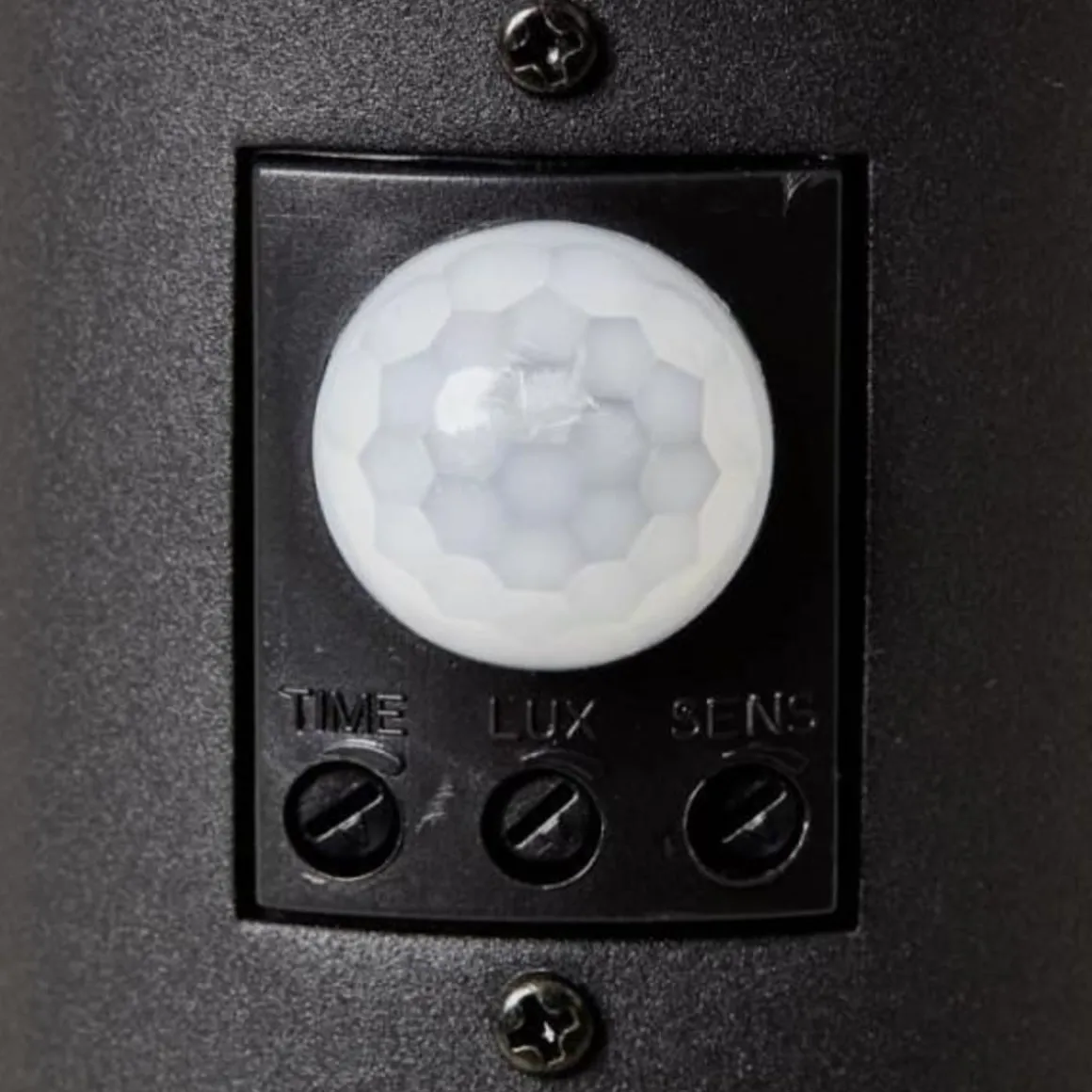 Potelet extérieur avec détecteur de mouvement DODY E27 - BRILLIANT - Noir - Certification IP44