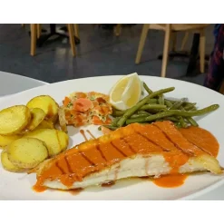 Repas pour 2 adultes et 2 enfants près de Béziers - Coffret Cadeau Gastronomie