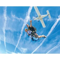 Saut en parachute en tandem au départ de Gap avec vue sur les montagnes - Coffret Cadeau Sport & Aventure