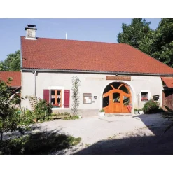 Séjour de 2 jours avec petit-déjeuner et balade à cheval en France en duo - Coffret Cadeau Séjour