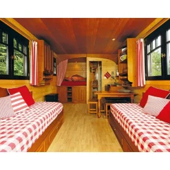 Séjour insolite de 2 jours en roulotte sur la côte bretonne - Coffret Cadeau Séjour