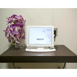 Soin du visage d'1h15 avec examen de peau en institut à Bordeaux - Coffret Cadeau Bien-être