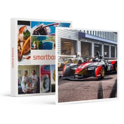 Stage de pilotage : 1 session au volant d'une Wolf Thunder avec visite d'écurie près d'Alès - Coffret Cadeau Sport & Aventure