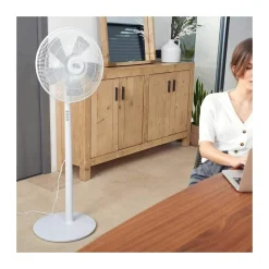 Ventilateur sur Pied 60W Ø40cm 3 vitesses Oscillation/inclinaison réglable BLACK & DECKER