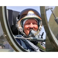 Vol de 20 minutes à bord d'un avion de chasse L-29 Delfin en Slovaquie - Coffret Cadeau Sport & Aventure