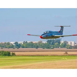 Vol de 20 minutes à bord d'un avion de chasse L-29 Delfin en Slovaquie - Coffret Cadeau Sport & Aventure