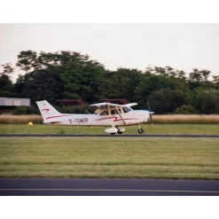 Vol d'initiation de 30 min avec prise de commandes près de Paris - Coffret Cadeau Sport & Aventure