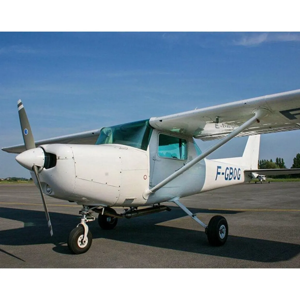 Vol en avion de 45 min pour 2 personnes près de Calais - Coffret Cadeau Sport & Aventure