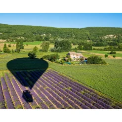 Vol en montgolfière aux portes du Luberon en semaine - Coffret Cadeau Sport & Aventure